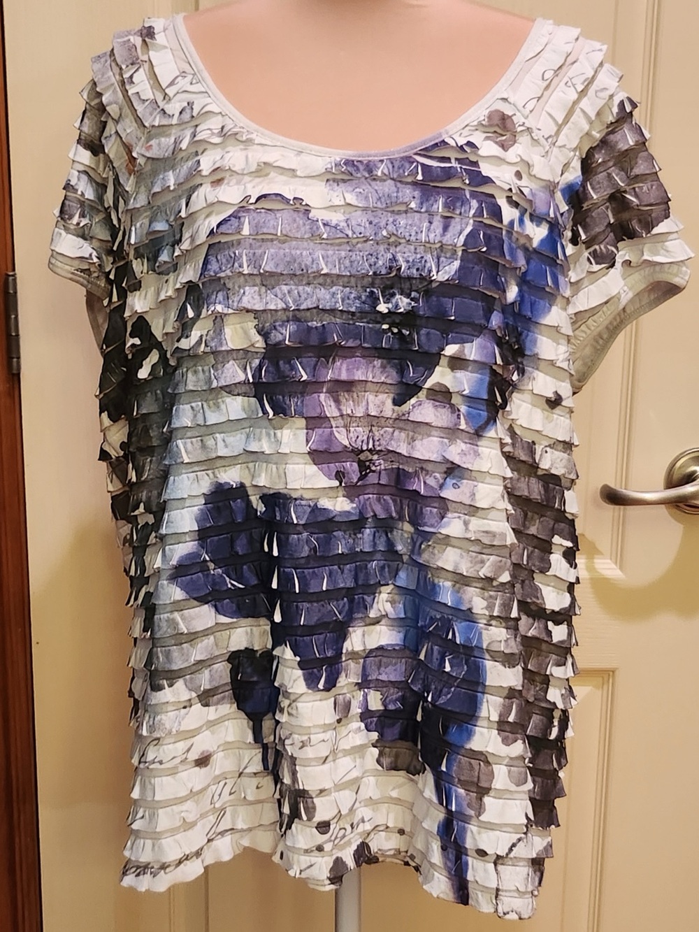Moa Moa Blue Purple Watercolor Ruffle Short Sleeve Top Size 2X Eyelash